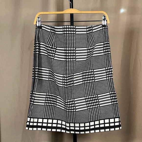 Anne Klein Size 10 Faux Leather Checked Houndstooth Mini Skirt Zipper Detail - Picture 12 of 14